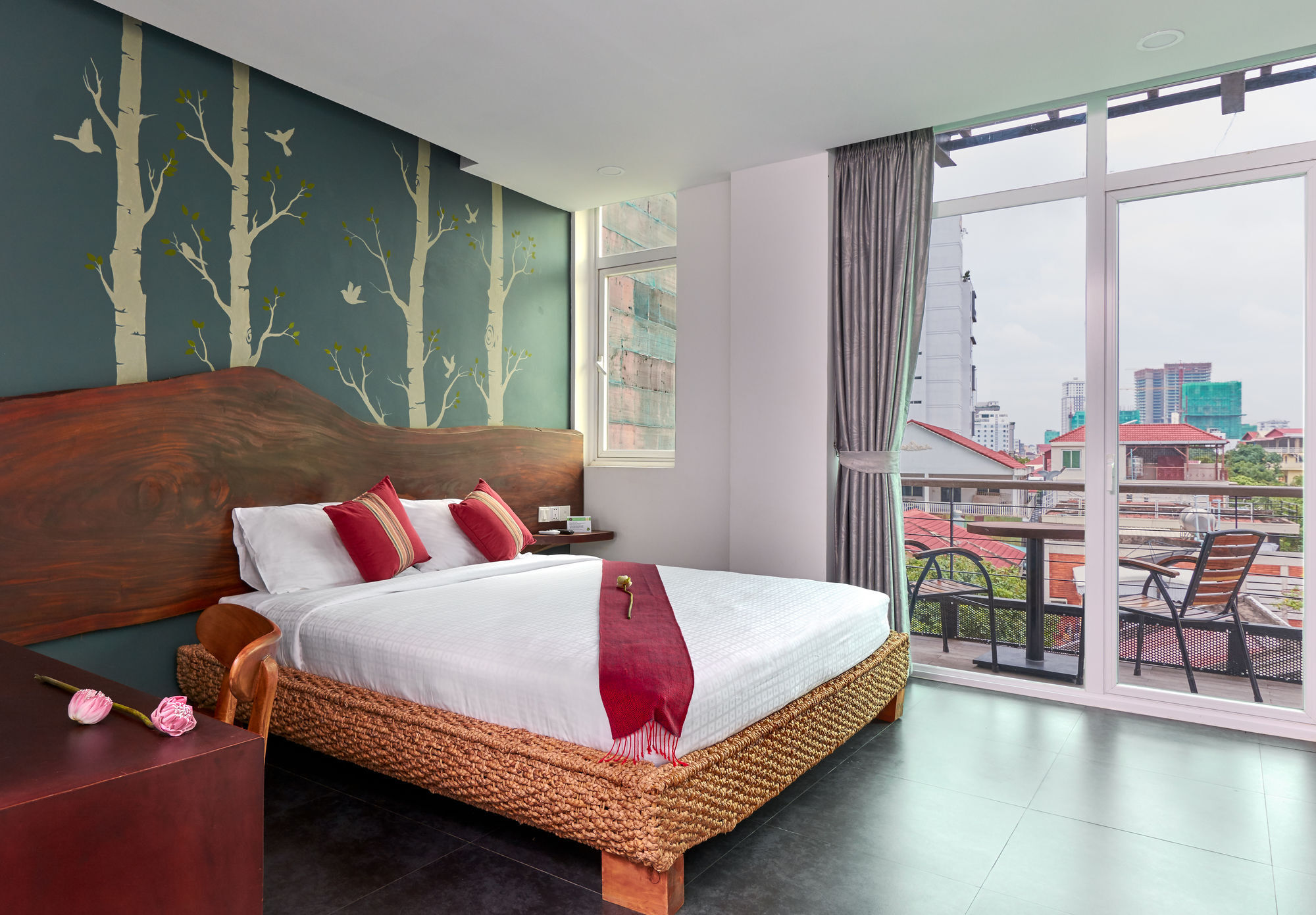 Monsoon Bassac Hotel Phnom Penh Exterior foto